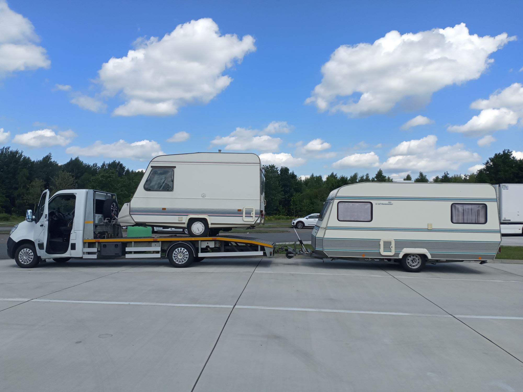 NL-PL CARAVANS